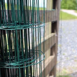 Easipet PVC Coated Wire Mesh Fencing Green Galvanised Garden Fence 90cm X 10m -Draper Tool Shop easipet pvc coated wire mesh fencing green galvanised garden fence 90cm x 10m5060164217121 03c MP