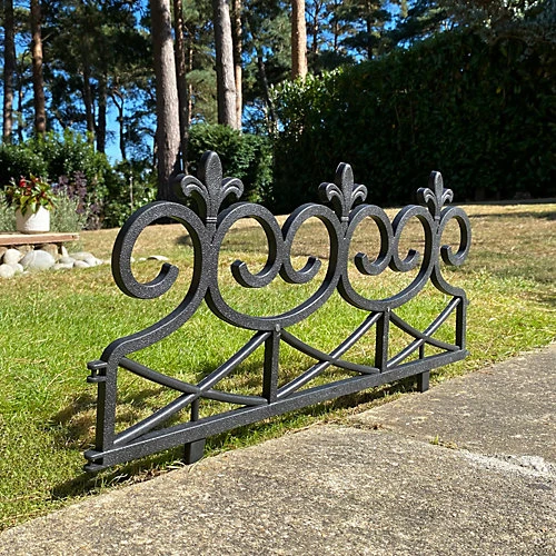 Fleur De Lys Black Plastic Lawn Edging (60cm X 32cm) - 10 Panels 5 Fleur De Lys Black Plastic Lawn Edging (60cm X 32cm) - 10 Panels - Image 3