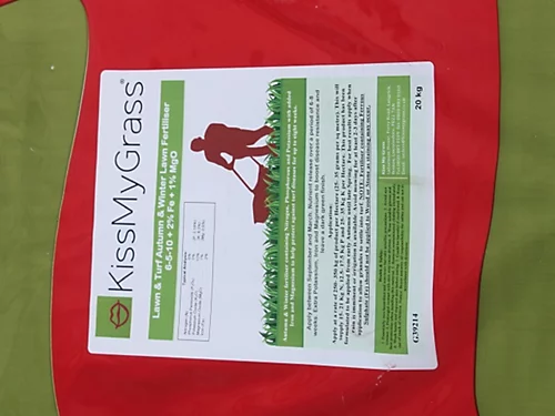 KissMyGrass Autumn & Winter Lawn Fertiliser 6.5.10 + Fe + Mg (1 X 5kg) 6 KissMyGrass Autumn & Winter Lawn Fertiliser 6.5.10 + Fe + Mg (1 X 5kg) - Image 4