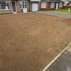 KissMyGrass Pre-seeding Lawn And Sportsfield Fertiliser 6.9.6 (1 X 5kg) -Draper Tool Shop kissmygrass pre seeding lawn and sportsfield fertiliser 6 9 6 1 x 5kg 0000000356500 04c MP