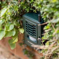 Pestbye Twinpack Ultrasonic Smart Link Cat Repellent System Battery Powered Motion Activated & Waterproof -Draper Tool Shop pestbye twinpack ultrasonic smart link cat repellent system battery powered motion activated waterproof5056228343608 03c MP