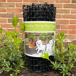 Plant Prickle Strip Dig Stopper Anti Dog And Cat Protection (2m X 30cm) -Draper Tool Shop plant prickle strip dig stopper anti dog and cat protection 2m x 30cm 5060575103976 04c MP