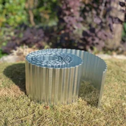 Set Of 12 Galvanised Steel Lawn Edging Rolls (16.5cm X 5m) -Draper Tool Shop set of 12 galvanised steel lawn edging rolls 16 5cm x 5m 5060575105000 03c MP