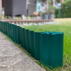 Set Of 12 Green Plastic Garden Lawn Edging (9m X 15cm Roll) 8 Set Of 12 Green Plastic Garden Lawn Edging (9m X 15cm Roll) -Draper Tool Shop set of 12 green plastic garden lawn edging 9m x 15cm roll 5060575109572 03c MP