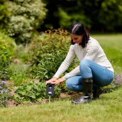 The Big Cheese Mega-Sonic Solar Cat Repeller -Draper Tool Shop the big cheese mega sonic solar cat repeller5036200126016 03c MP